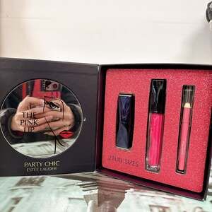 Estée Lauder Party Chic The Pink Lip Gift Set